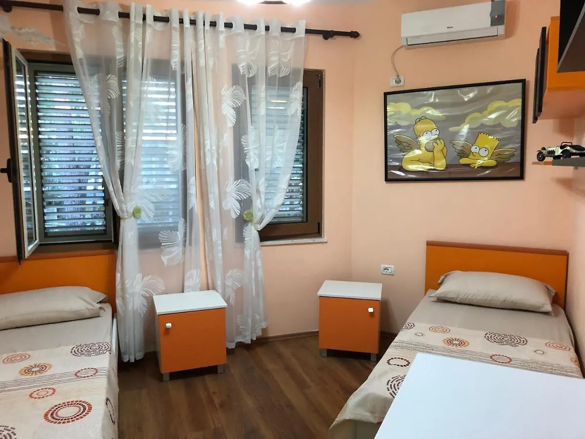 Vila Meris Durres